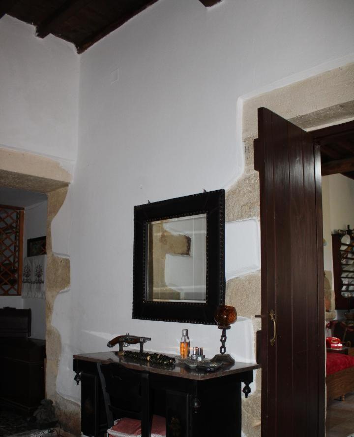 Traditional House Maria Azoyirás Exteriör bild